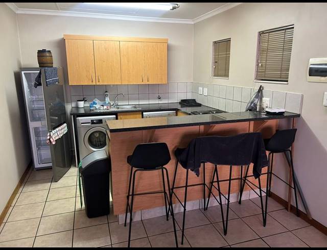 2 BEDROOM APARTMENT FOR SALE IN HATFIELD